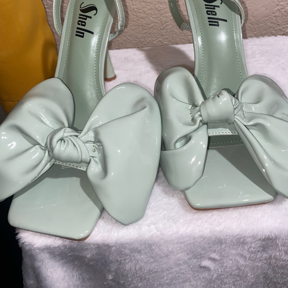 MINT GREEN SHEIN HEELS SIZE 11 With BOW